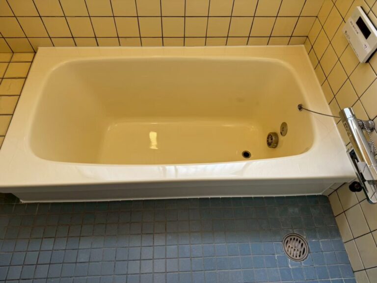 施工後 再生塗装で仕上げたステンレス浴槽(兵庫県宝塚市)